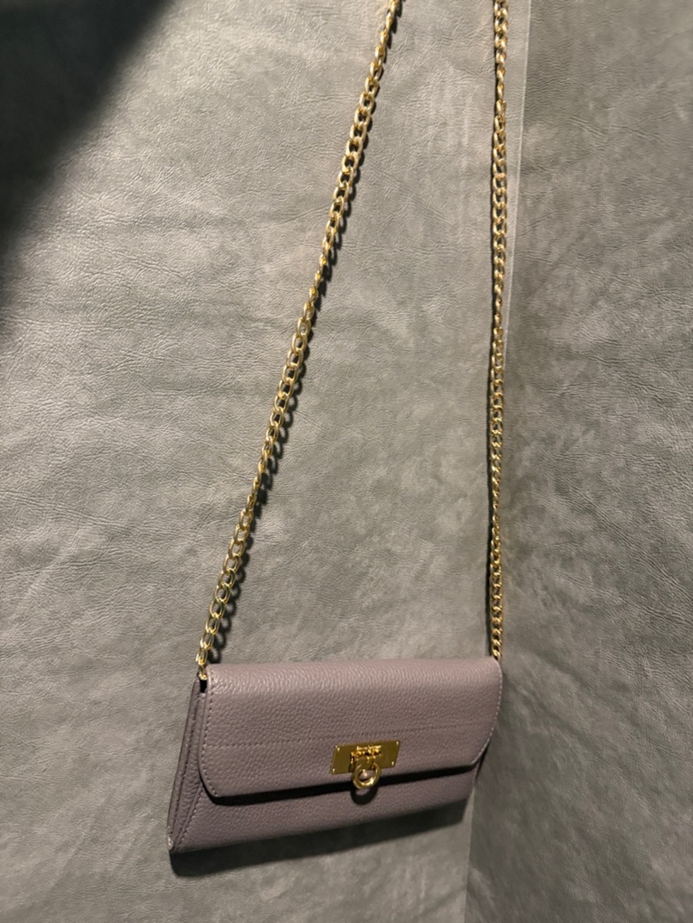 Excellent Ferragamo Gray Large Wallet Made in Italy (free unbranded chain)